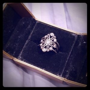 Premier designs filagree ring